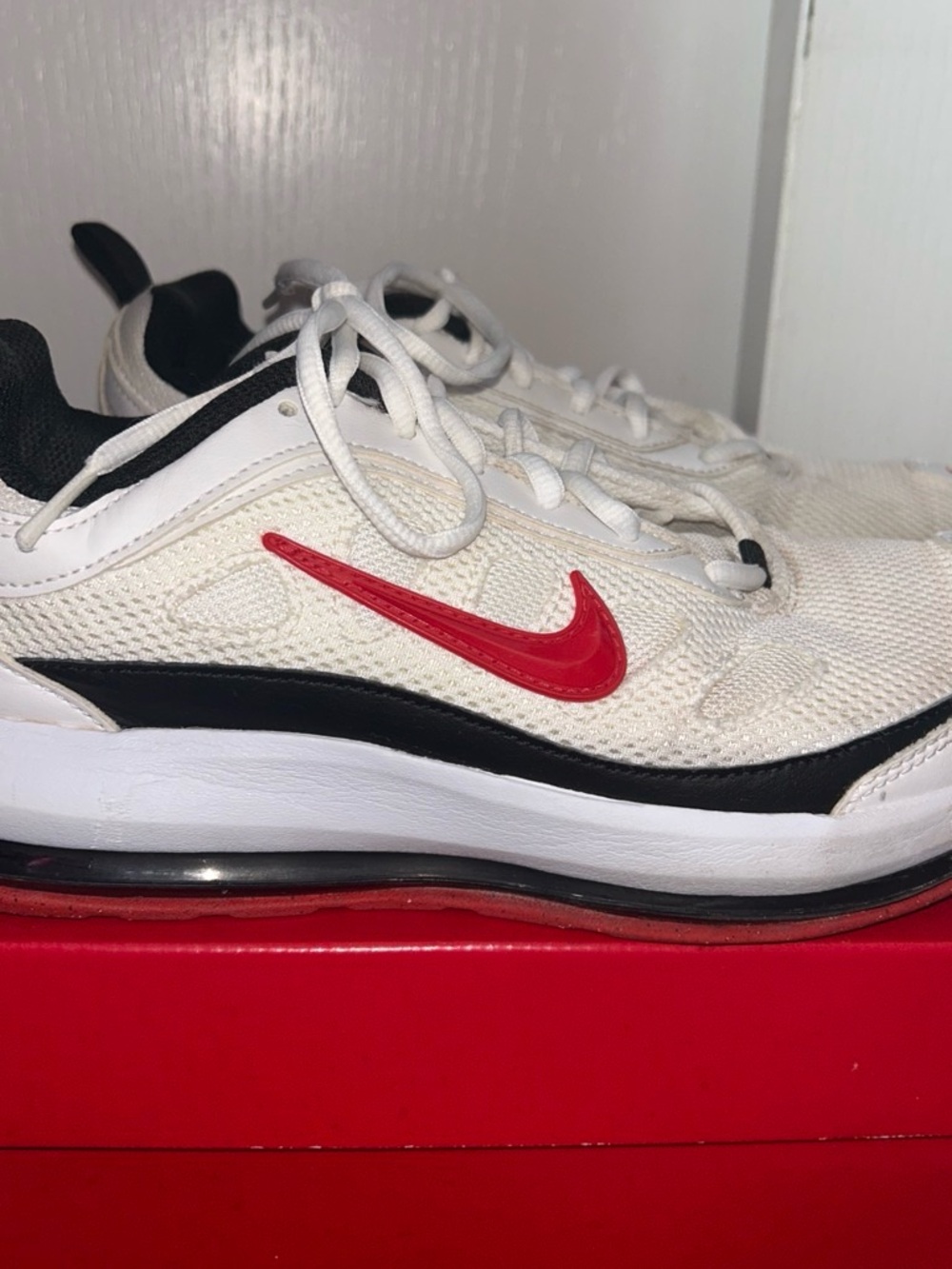 Nike Kids White, Red & Black Low-Top Sneakers - Picture 4 of 5